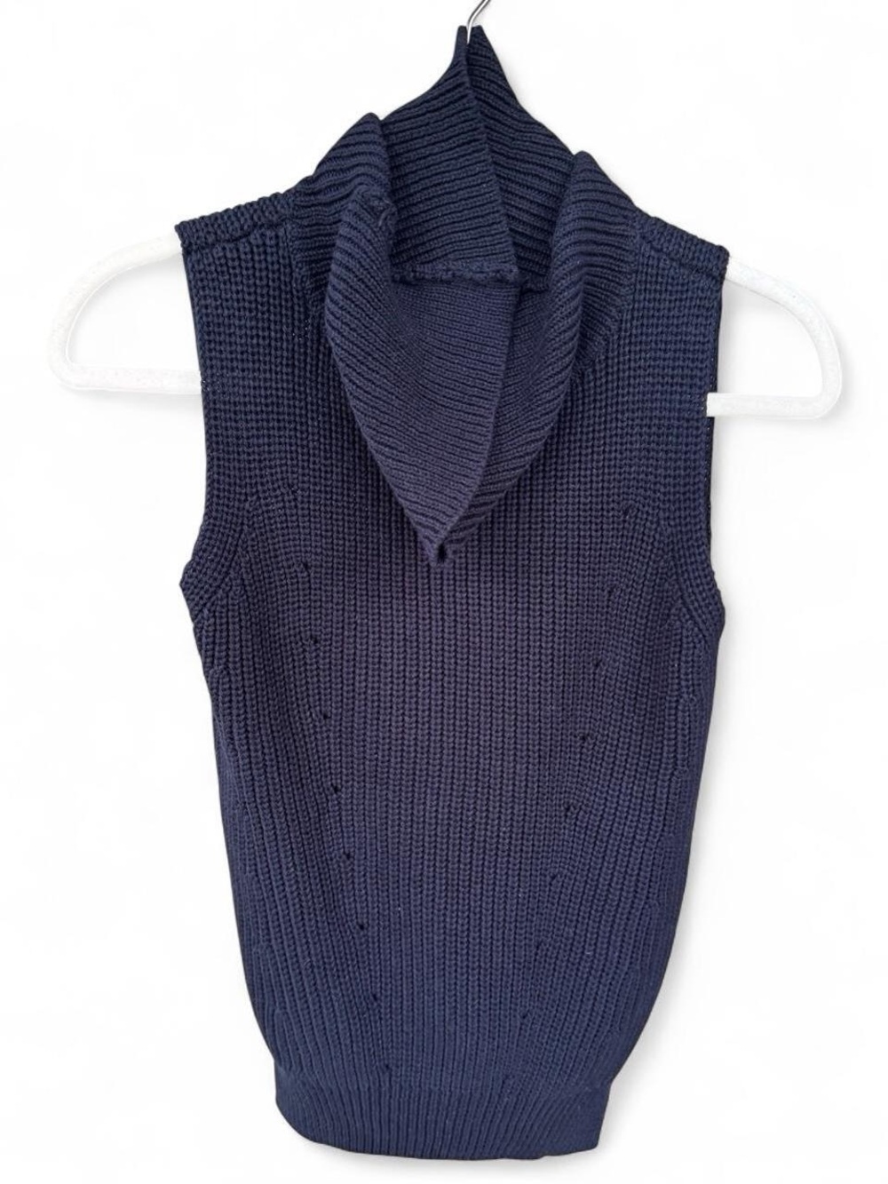 Andrea Jovine Sleeveless Knit Turtleneck Sweater Top